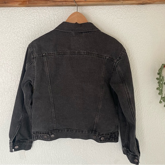 Levi’s Black Trucker Jacket - Picture 4 of 4